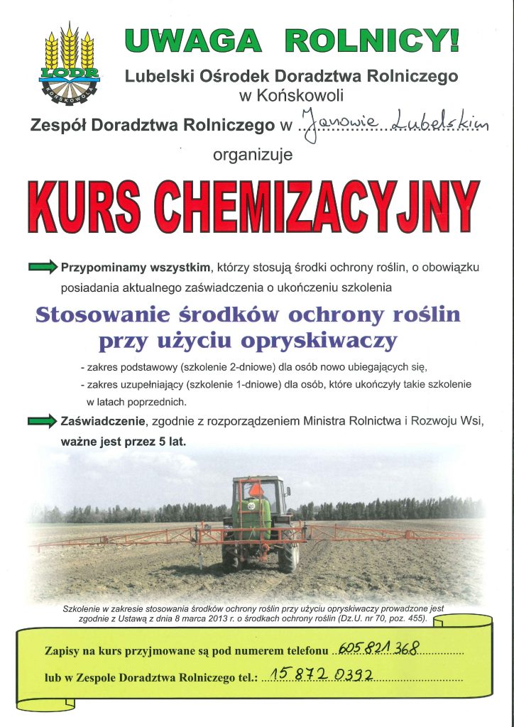 Plakat z napisem "Kurs chemizacyjny" i informacjami o szkoleniu dla rolników, zdjęcie ciągnika z opryskiwaczem na polu, numery telefonów na żółtym tle.
